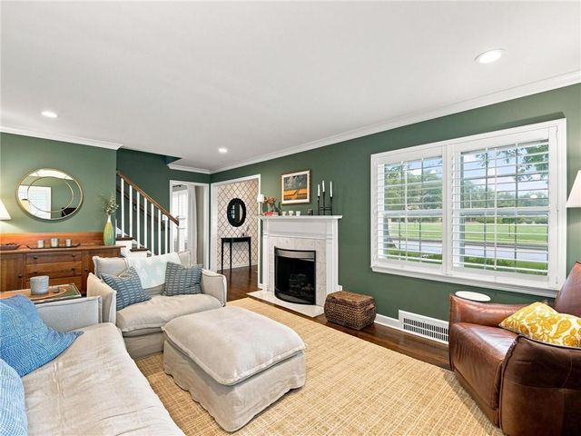 2625 W 50th Street, Westwood, KS 66205