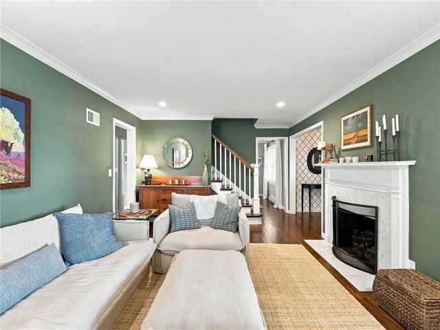 2625 W 50th Street, Westwood, KS 66205