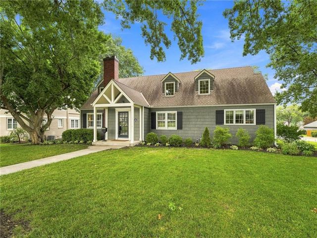 2625 W 50th Street, Westwood, KS 66205