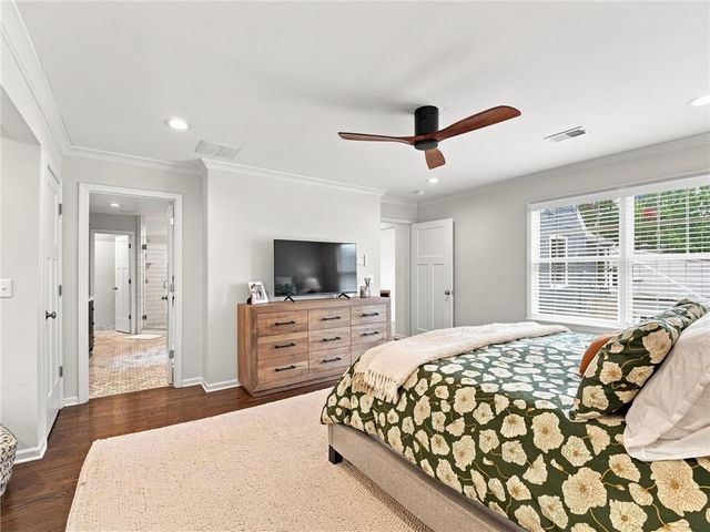 2625 W 50th Street, Westwood, KS 66205