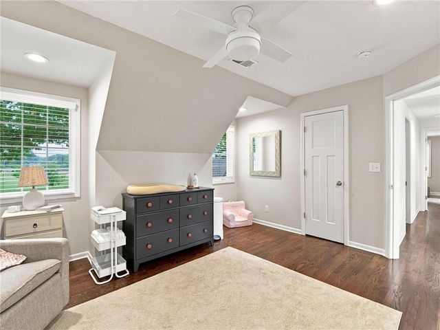 2625 W 50th Street, Westwood, KS 66205