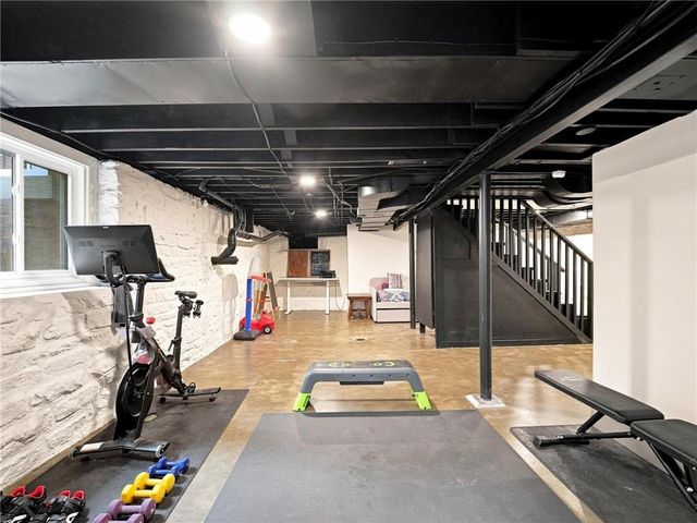 2625 W 50th Street, Westwood, KS 66205