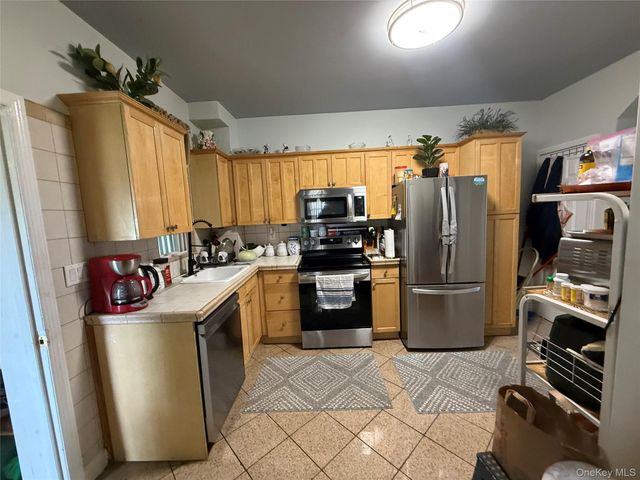 35 Cortlandt Street, Mount Vernon, NY 10550