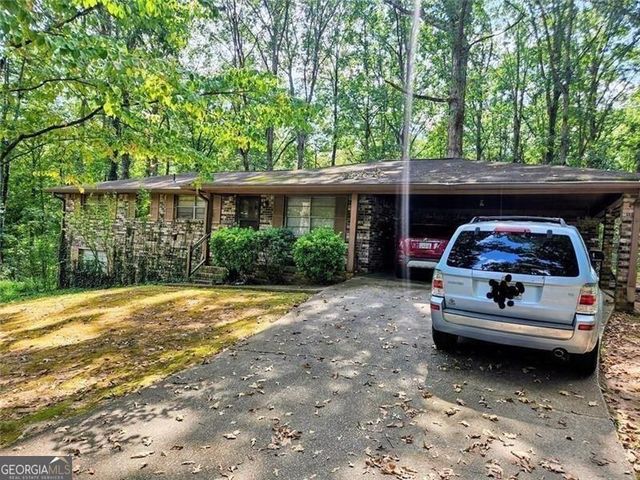 5995 N Bear Drive, Douglasville, GA 30135