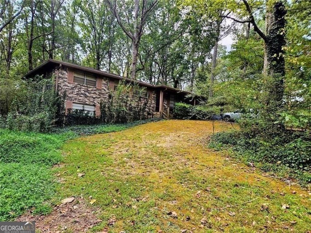 5995 N Bear Drive, Douglasville, GA 30135