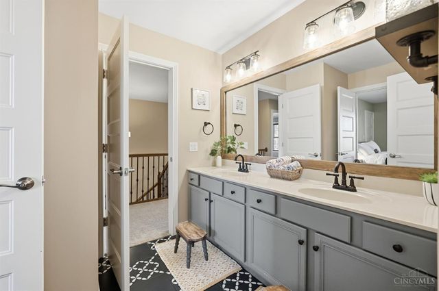 7190 Keltner Drive, West Chester, OH 45069