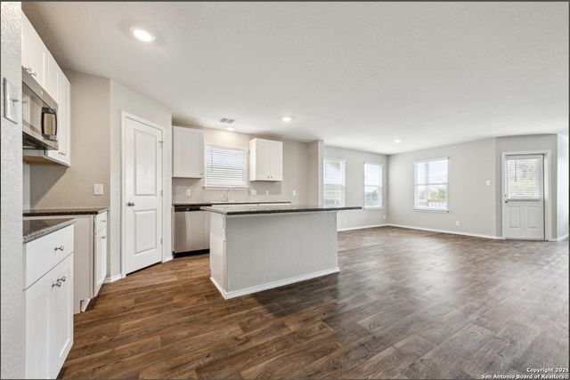 15418 Crimson Topaz, San Antonio, TX 78253