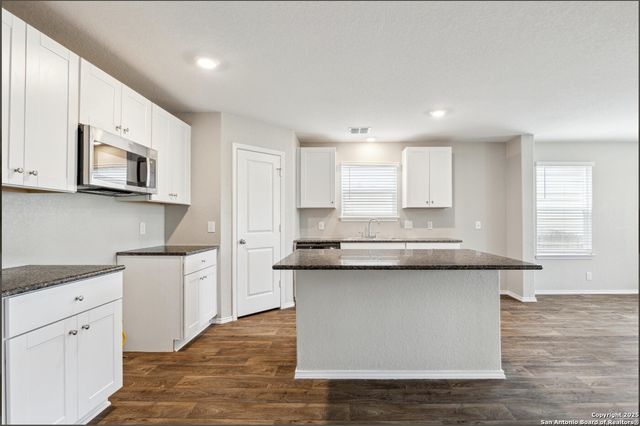 15418 Crimson Topaz, San Antonio, TX 78253