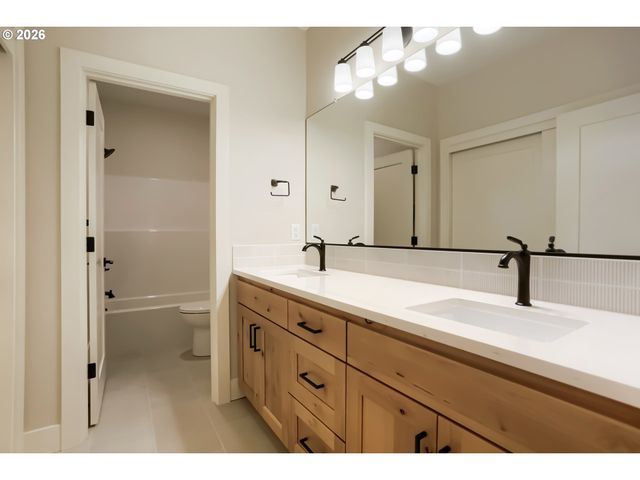 14111 S Kora Louise Ln, Mulino, OR 97042