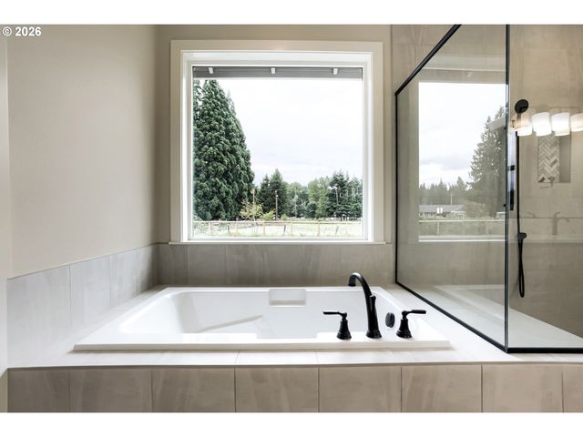 14111 S Kora Louise Ln, Mulino, OR 97042