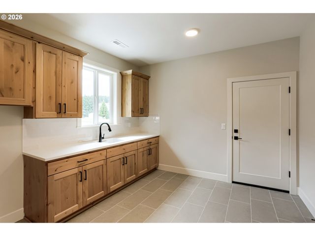 14111 S Kora Louise Ln, Mulino, OR 97042