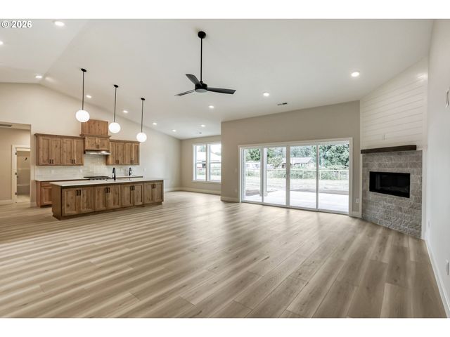 14111 S Kora Louise Ln, Mulino, OR 97042
