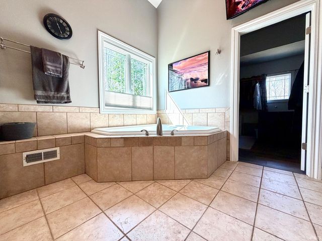 80 Graber Court, Springville, IN 47462