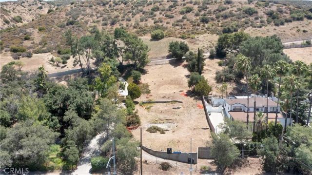 10294 Sunland Blvd, Sunland, CA 91040