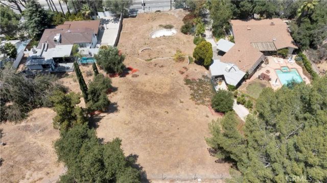 10294 Sunland Blvd, Sunland, CA 91040