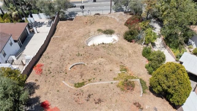 10294 Sunland Blvd, Sunland, CA 91040