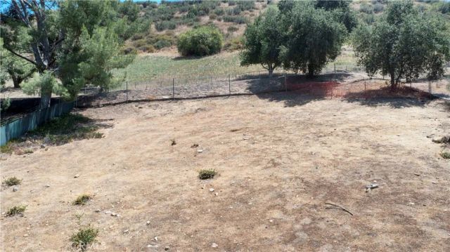 10294 Sunland Blvd, Sunland, CA 91040