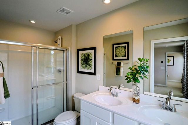 515 Eden Hall Road, Woodruff, SC 29388