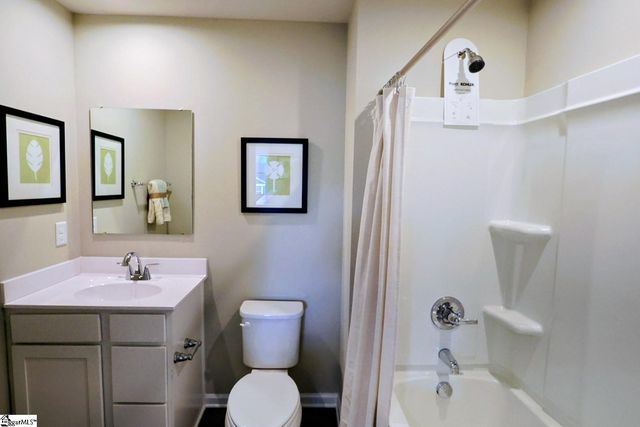 515 Eden Hall Road, Woodruff, SC 29388