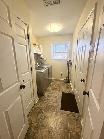 502 Bridle Way, Hopkinsville, KY 42240