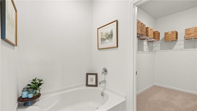 110 Fox Chase Court, Griffin, GA 30224