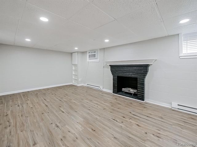 3170 Dixie Highway E, Waterford, MI 48328