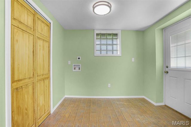 1323 Lewis Avenue, Wood River, IL 62095