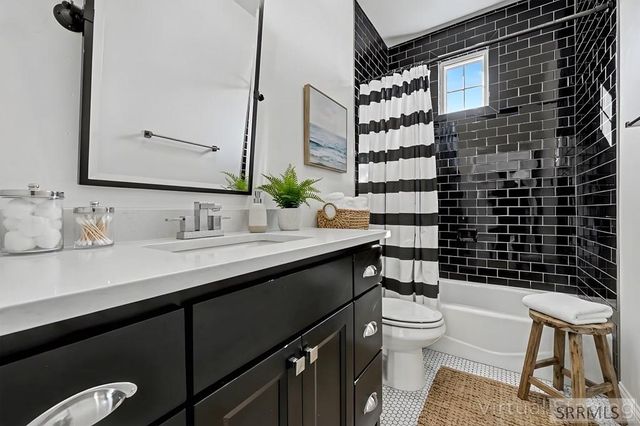 4819 E Clearwater Drive, Idaho Falls, ID 83406