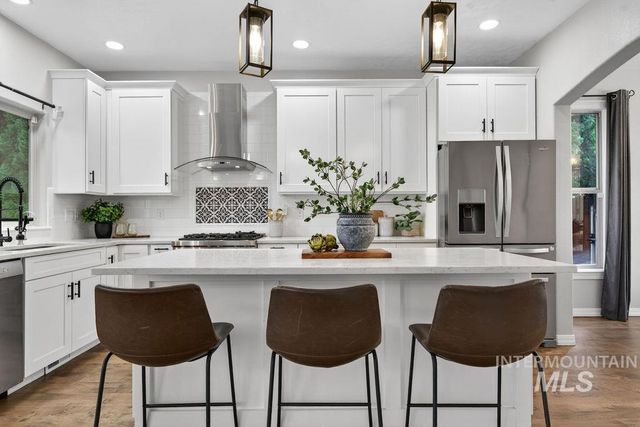 2910 S Mayflower Way, Boise, ID 83709
