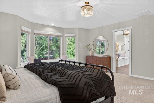 2910 S Mayflower Way, Boise, ID 83709