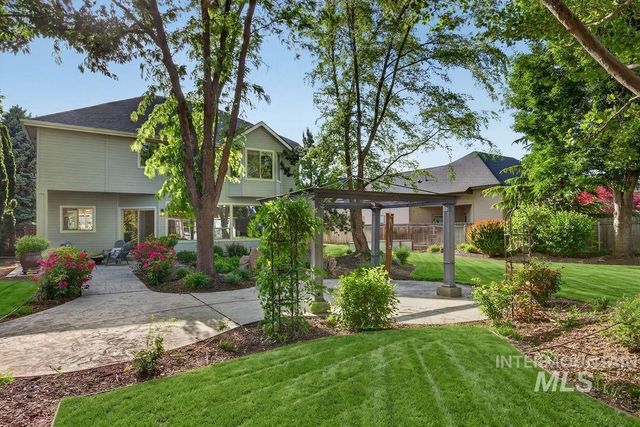 2910 S Mayflower Way, Boise, ID 83709