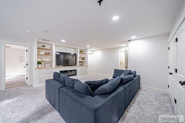 5048 Chimney Rock Drive, Ammon, ID 83406