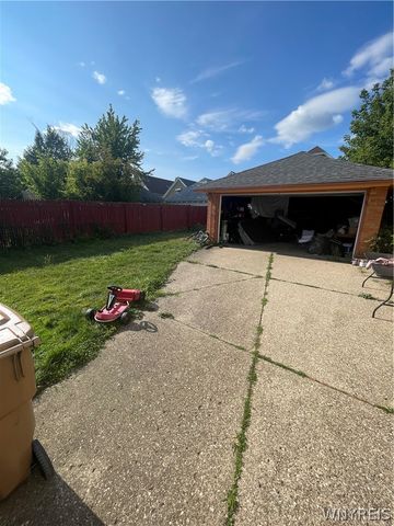 24 Bell Road, Cheektowaga, NY 14225