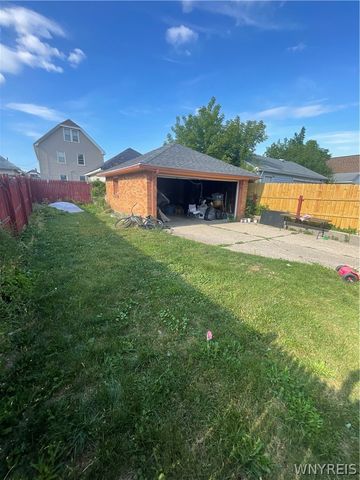24 Bell Road, Cheektowaga, NY 14225