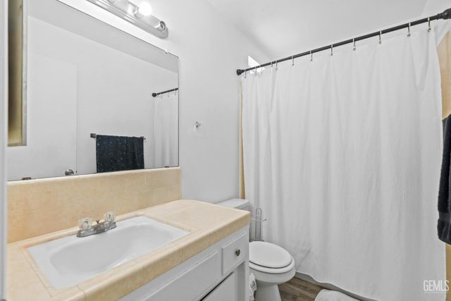 4300 Starling, Bakersfield, CA 93309