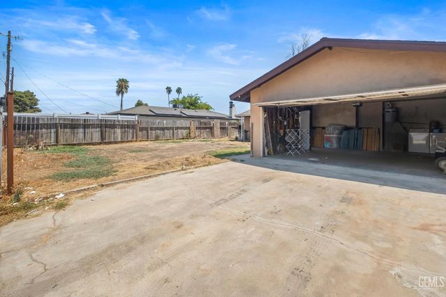 4300 Starling, Bakersfield, CA 93309