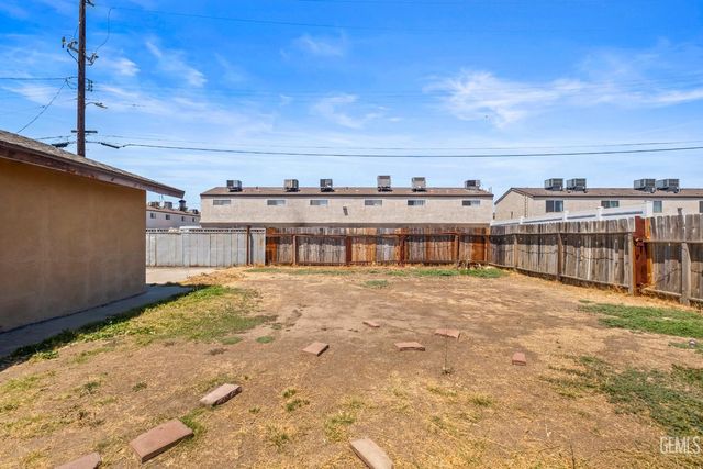 4300 Starling, Bakersfield, CA 93309