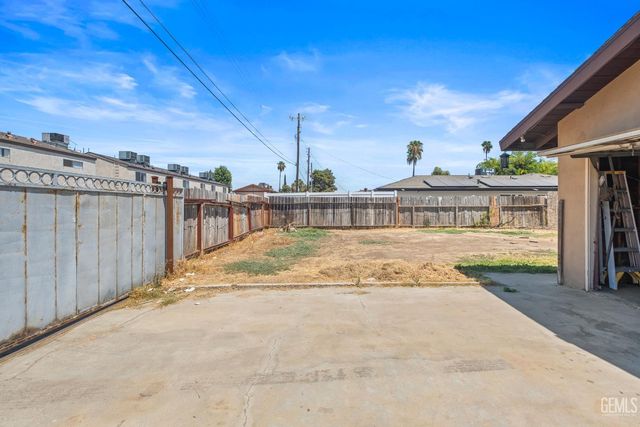 4300 Starling, Bakersfield, CA 93309