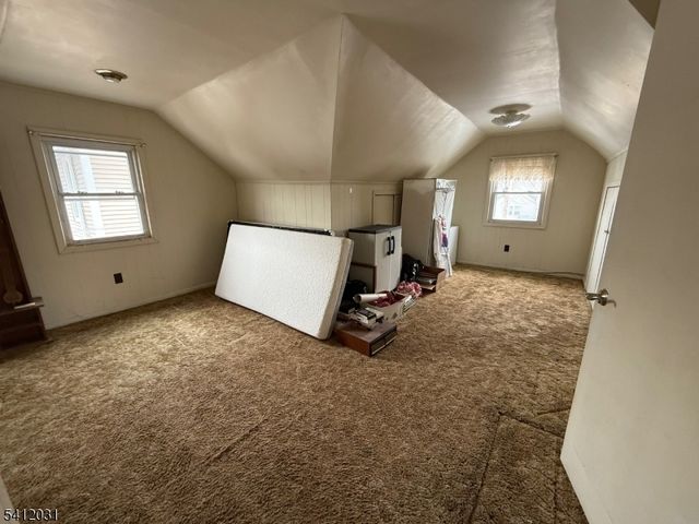 36 Kearney St, Lyndhurst Twp., NJ 07071