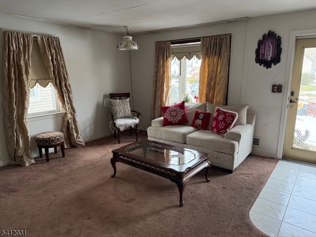 36 Kearney St, Lyndhurst Twp., NJ 07071