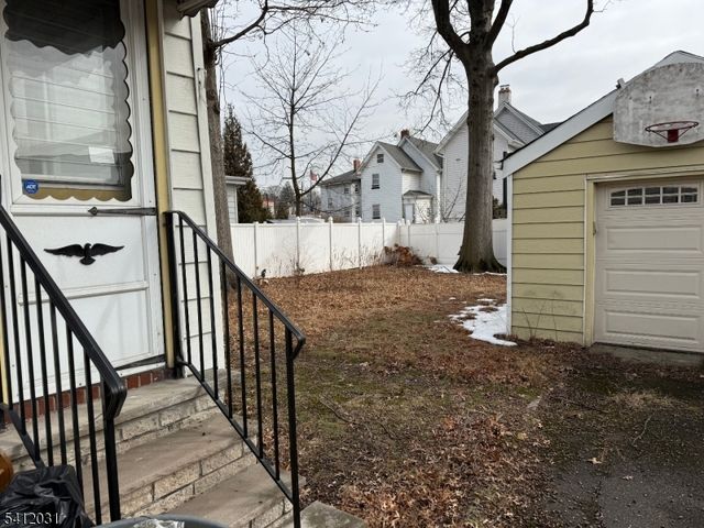 36 Kearney St, Lyndhurst Twp., NJ 07071