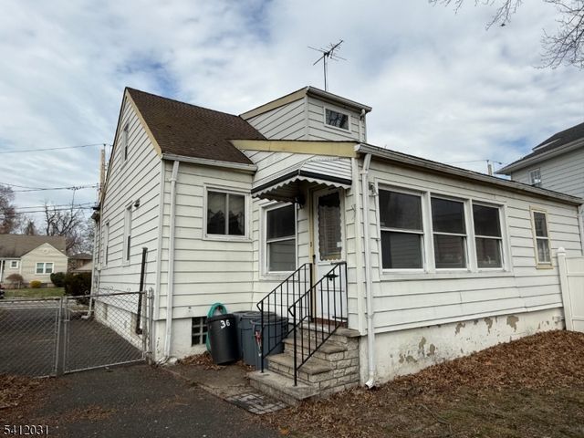 36 Kearney St, Lyndhurst Twp., NJ 07071