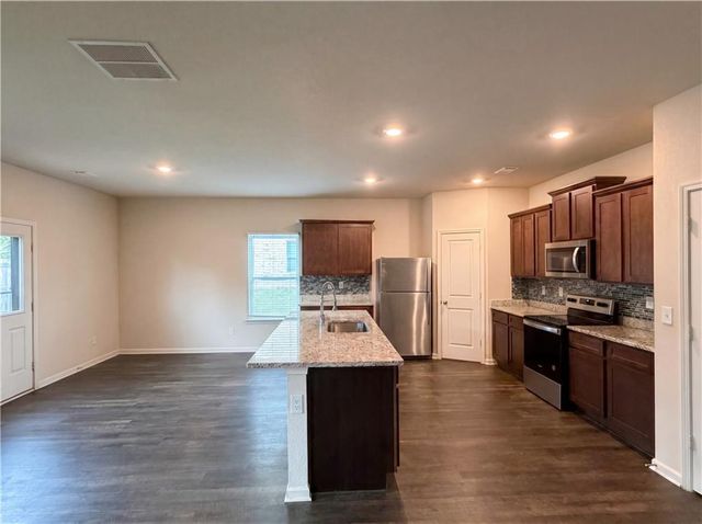 184 Oliver Drive, Locust Grove, GA 30248