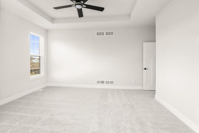 N50W19441 Tamarind WAY, Menomonee Falls, WI 53051