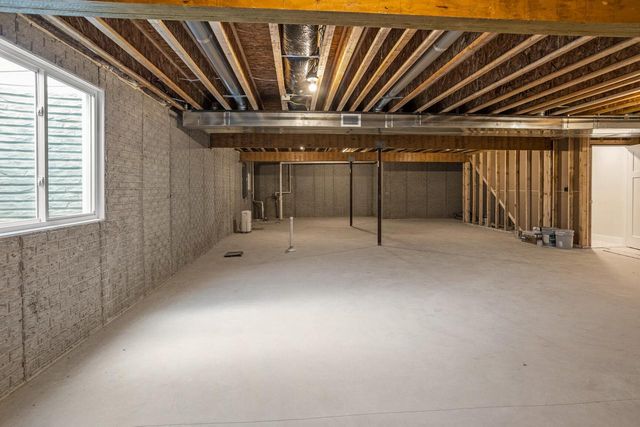 N50W19441 Tamarind WAY, Menomonee Falls, WI 53051