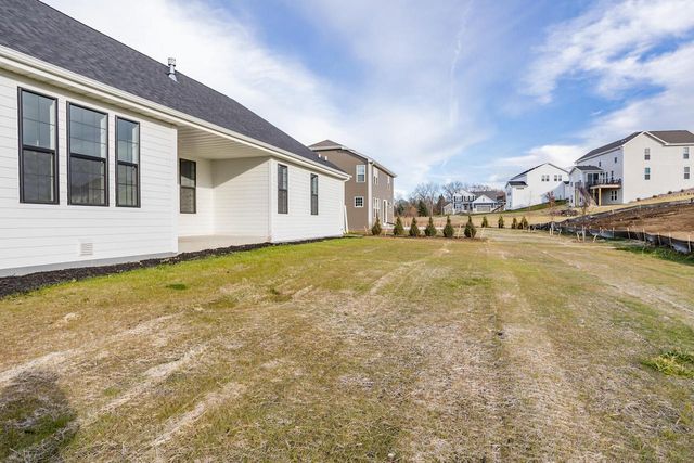 N50W19441 Tamarind WAY, Menomonee Falls, WI 53051