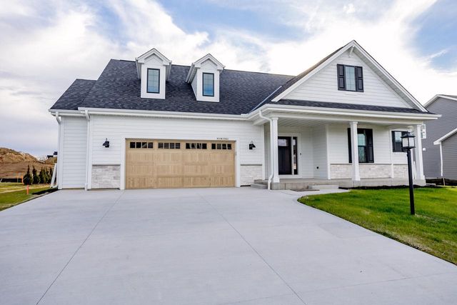 N50W19441 Tamarind WAY, Menomonee Falls, WI 53051