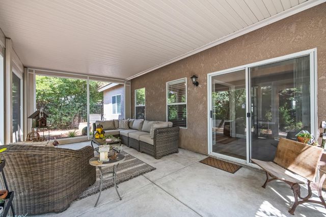 2955 E Pryor Drive, Fresno, CA 93720