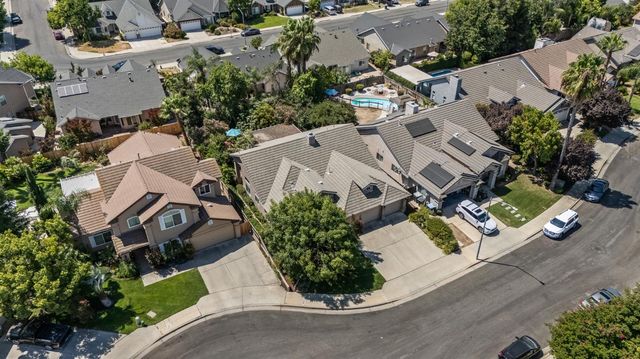 2955 E Pryor Drive, Fresno, CA 93720