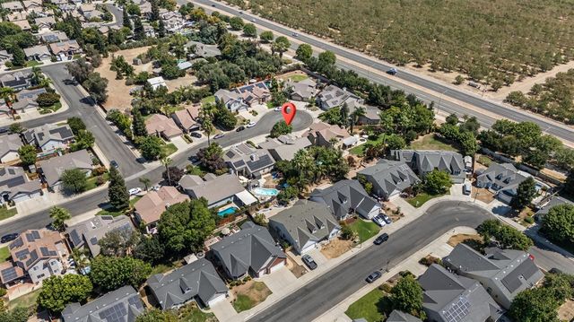 2955 E Pryor Drive, Fresno, CA 93720